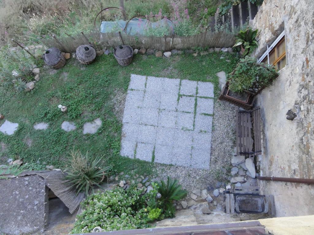 הוילה אימפריה Il Merlo Della Rocca חדר תמונה